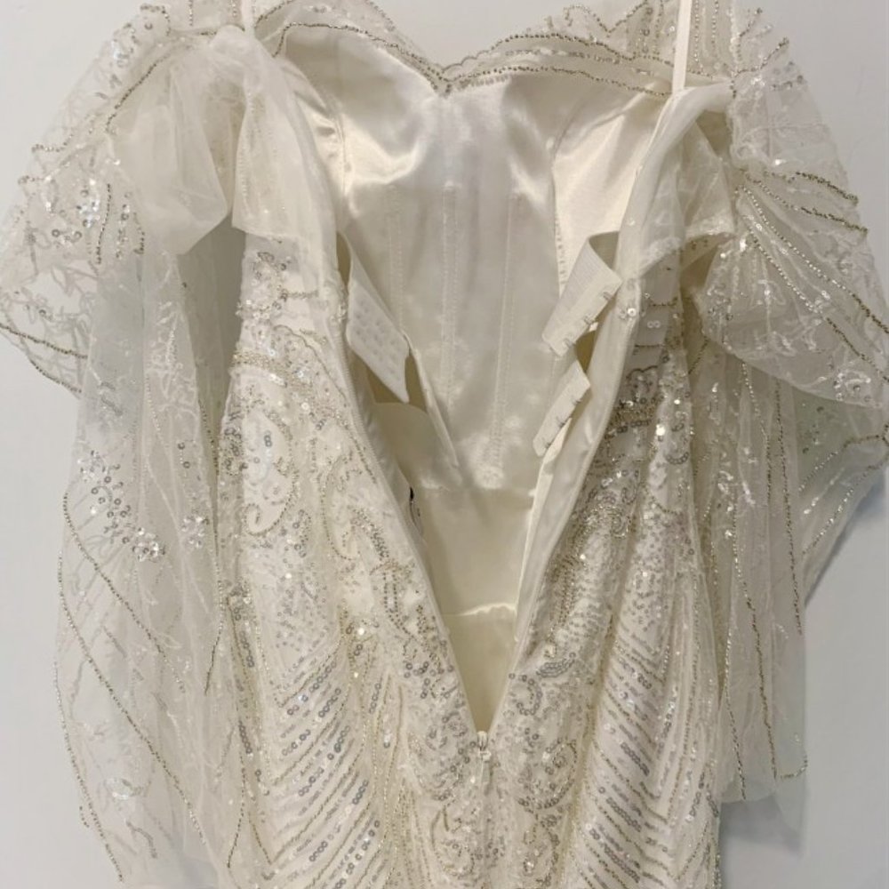 Olia Zavozina Eleanor designer wedding dress - Picture 3 of 8